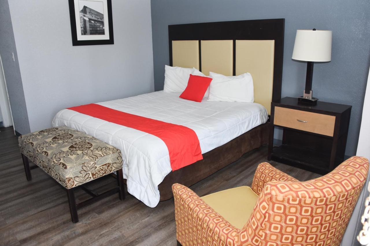 Lake Marion Inn Santee Extérieur photo
